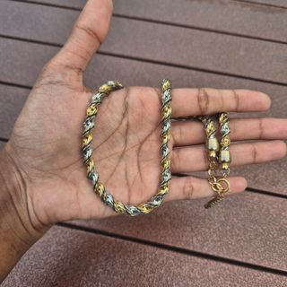 (Category: ) located in . Submitted by thesolenecollective (Listing ID 1457183690, Image 1). Description: .