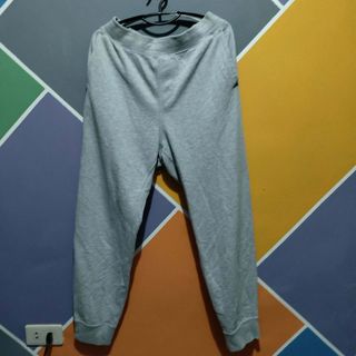 (Category: ) located in . Submitted by moreonuniqlo (Listing ID 1457226330, Image 1). Description: .