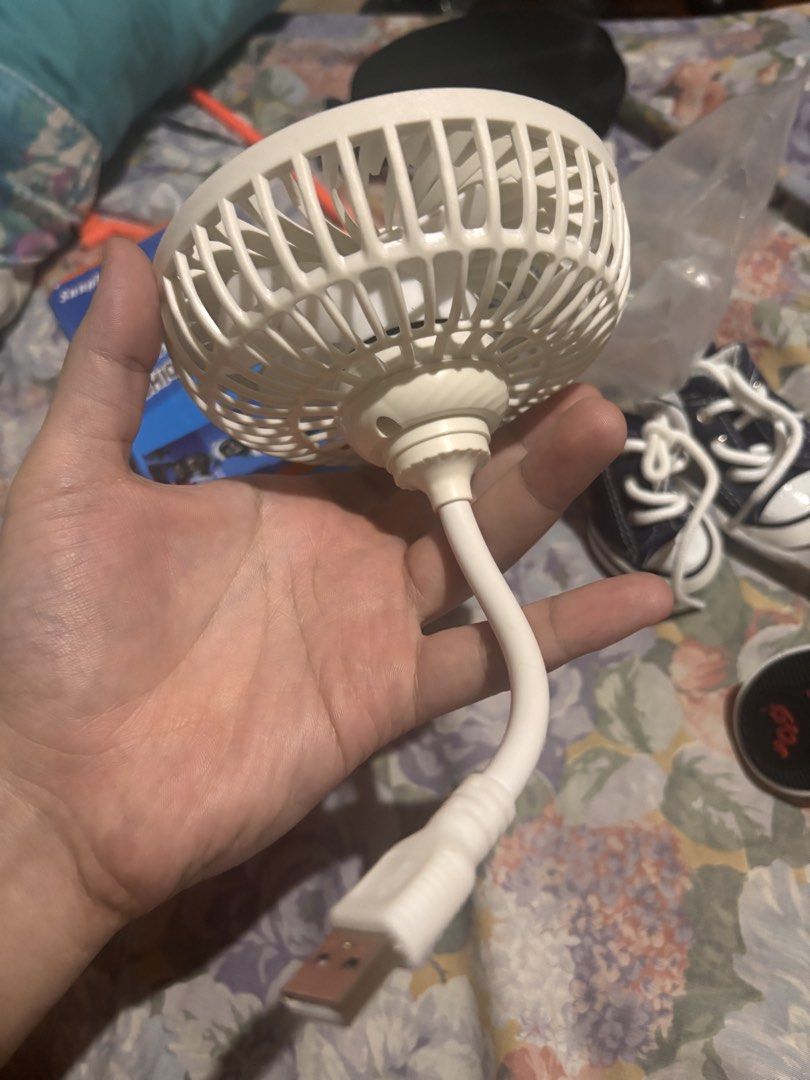 USB Fan Adjustable (Category: Electrical, Adaptors & Sockets) located in Pasay City. Submitted by karom22 (Listing ID 1457289074, Image 2). Description: Pm for inquires.