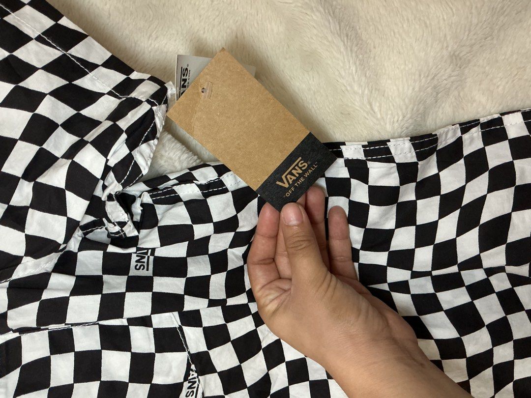 Vans Grono Check (Category: Tshirts & Polo Shirts ) located in Dagupan City. Submitted by jcbth (Listing ID 1457282299, Image 2). Description: .