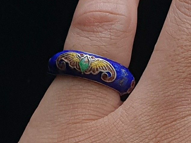 Vintage Cloisonne Enamel Silver Ring (Category: Rings) located in Quezon City. Submitted by WasalakTwo (Listing ID 1457325240, Image 1). Description: Bought in Japan Goodcondition Size 6.5 Open for delivery nationwide.