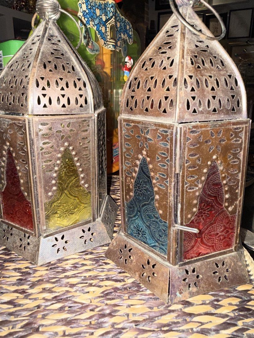 Vintage Moroccan Lamp (Category: Lighting) located in Pasig City. Submitted by fashion_alpha (Listing ID 1457297266, Image 3). Description: 3 items available 350 for no issue 300 for 1 item with issue with lock.