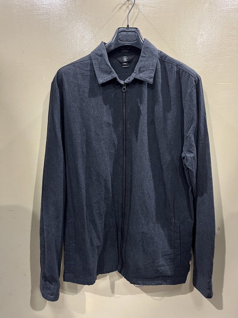 Volcom Harrington Jacket / Dark Gray / Large (Category: Coats, Jackets and Outerwear) located in Camalaniugan. Submitted by anarchymonopoly052128 (Listing ID 1457313989, Image 1). Description: Dimension: Width 23 Inches x Length 29 Inches Condition:10/10 Color Rate:10/10 .