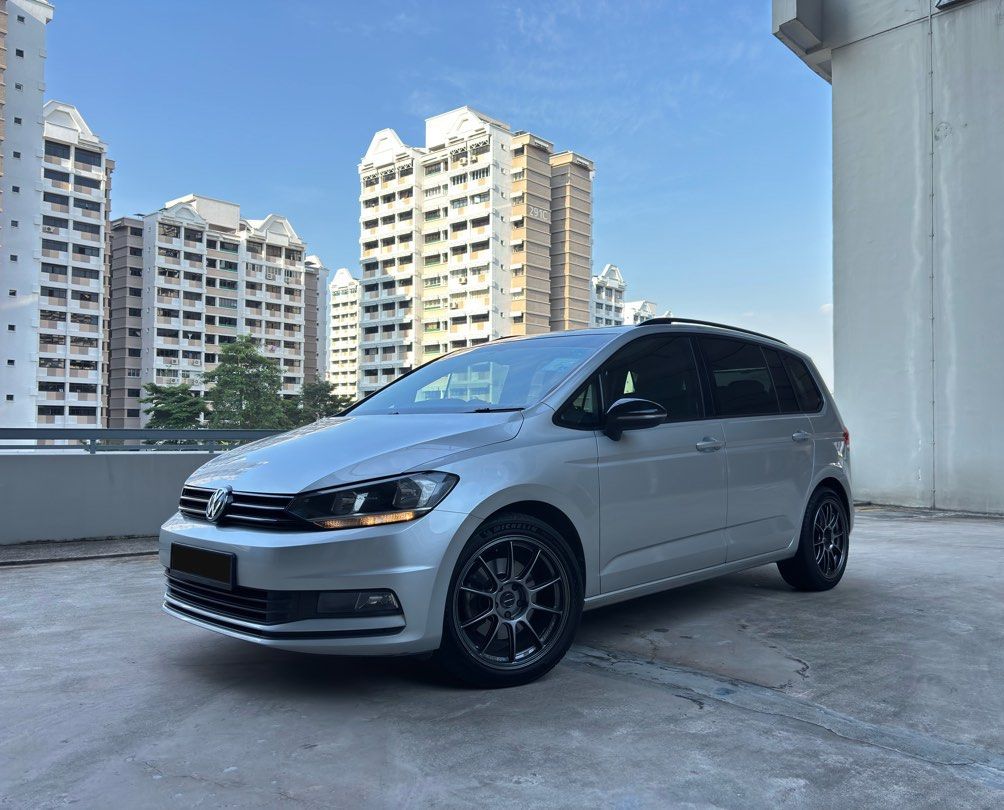 Volkswagen Touran 1.4A TSI Comfortline Panoramic Roof Auto (Category: Used Cars) located in Singapore. Submitted by unlimitedsportsgear (Listing ID 1457240938, Image 1). Description: WA me at Ryan, 9 two two two, eight eight two 7 Sporty and stylish with black grilles, roof rack, 18” Wedsport TC105X wheels and R-Line shifter. Very well maintained and serviced on time, with 24/7 sheltered parking to keep the car in pristine condition. Viewing avai
