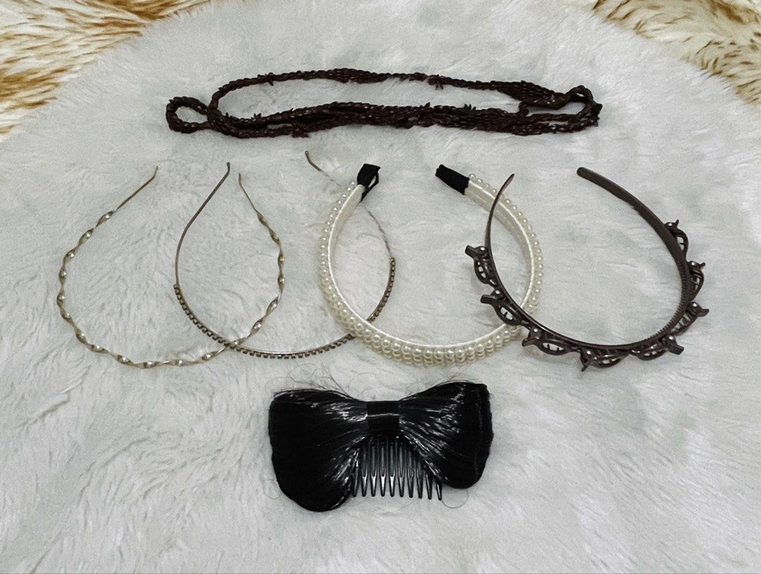 Women’s hair accessories bundle 4 (Category: Hair Accessories) located in Quezon City. Submitted by sissymissy1527 (Listing ID 1457148517, Image 1). Description: For take all only All for hair exept sa mahaba na brown parang necklace sya Selling as is where is.