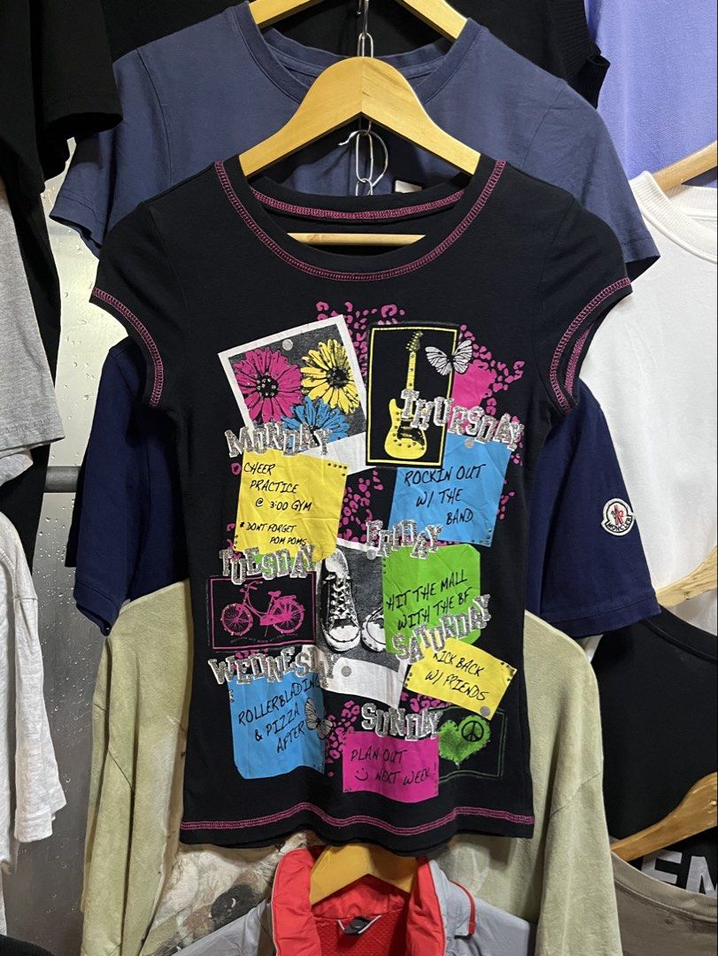y2k vibes for women (Category: Shirts) located in Manila. Submitted by sayd-thrift (Listing ID 1457325869, Image 1). Description: medium no flaws.
