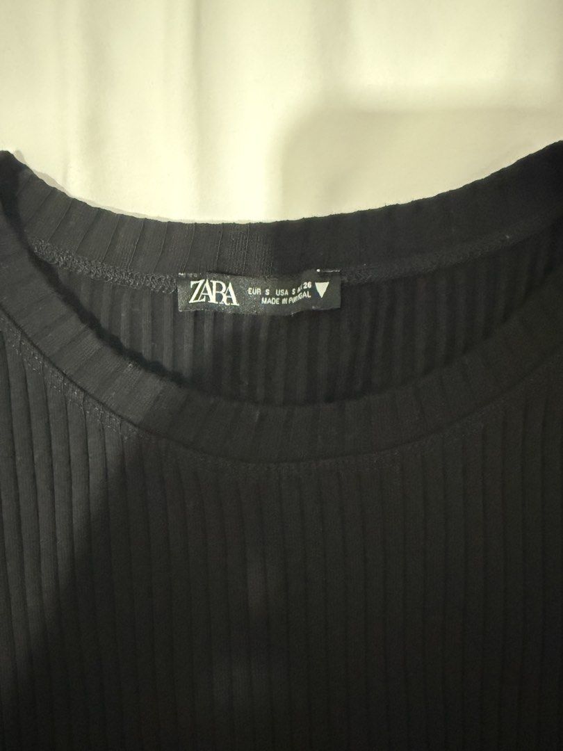 Zara Black Ribbed Top with Eyelet Puff Flutter Sleeves (Category: Blouses) located in Muntinlupa City. Submitted by jtarchive (Listing ID 1457258769, Image 2). Description: - Zara ribbed top - Size S - Cute eyelet flutter sleeves - Versatile: dress up or down - Comfortable and stylish.