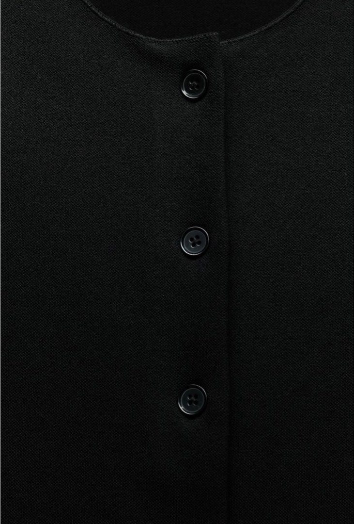 Zara Black Sleeveless Button-Up Top Vest Small (Category: Sleeveless) located in Tagbilaran City. Submitted by neinjah (Listing ID 1457189637, Image 3). Description: - Zara sleeveless top - Size S - Button-up front - Versatile: wear as a vest.