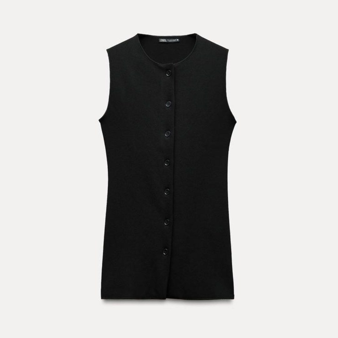 Zara Black Sleeveless Button-Up Top Vest Small (Category: Sleeveless) located in Tagbilaran City. Submitted by neinjah (Listing ID 1457189637, Image 1). Description: - Zara sleeveless top - Size S - Button-up front - Versatile: wear as a vest.