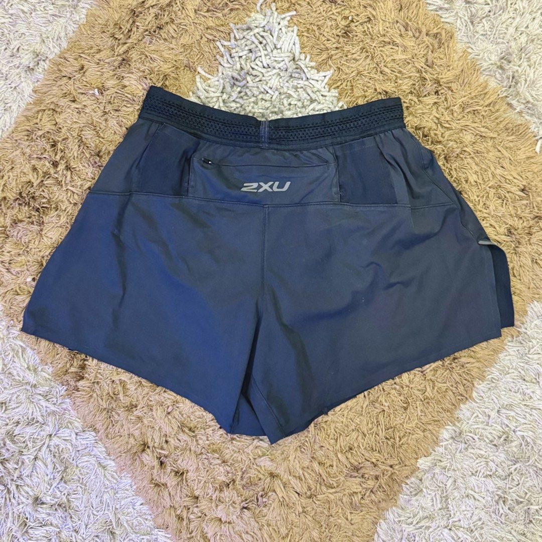 2XU LIGHTSPEED SPLIT SHORT (Category: Activewear) located in Manila. Submitted by visvim24 (Listing ID 1457345237, Image 3). Description: size small.