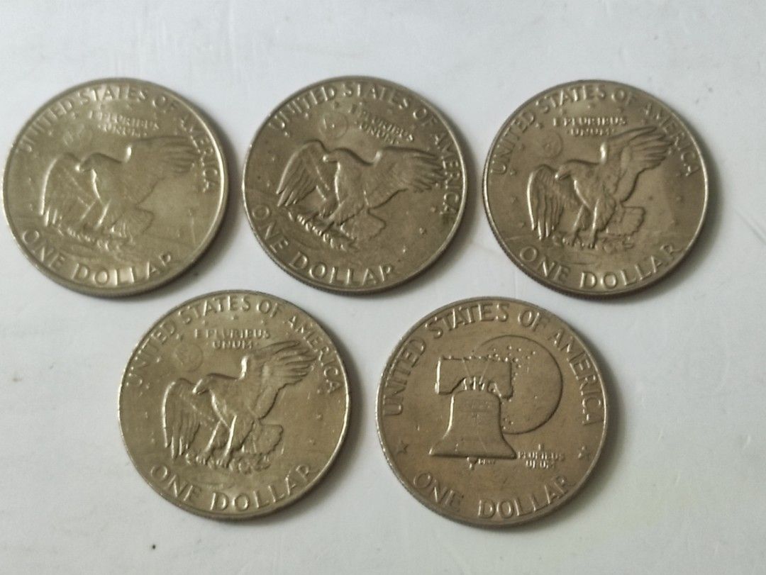 5pcs Different Year Eisenhower Dollar (big coins) (Category: Currency) located in Lipa City. Submitted by mark_collections (Listing ID 1457359819, Image 2). Description: 5pcs Different Year Eisenhower Dollar (big coins) Mode of Payment: Gcash.