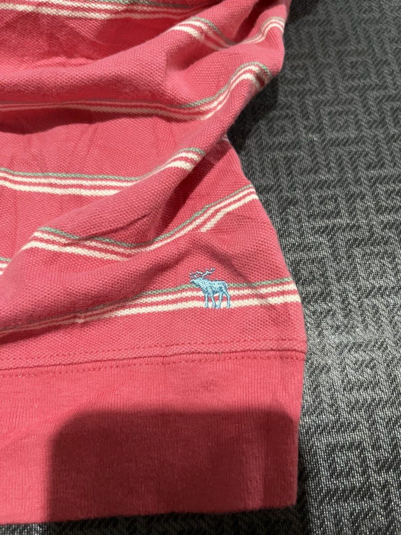 Abercrombe Tops (Category: Blouses) located in Davao. Submitted by rel18 (Listing ID 1457371730, Image 2). Description: Y2k Abercrombe Small to Xsmall Fits .
