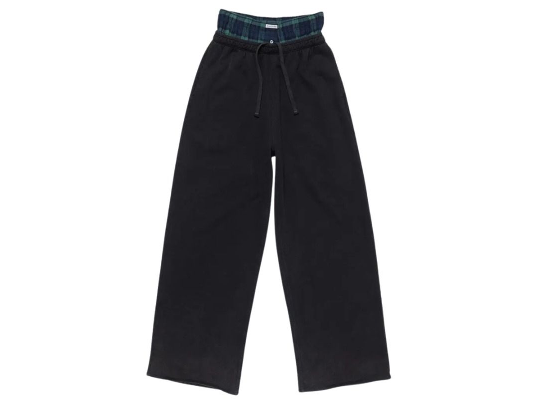 Acne Studios Layered Sweatpants with Boxers (Category: Joggers) located in Manila. Submitted by mountebanc_on_ig (Listing ID 1457450524, Image 1). Description: Acne Studios Layered Sweatpants with Boxers Sweatpants are cut to a straight fit with a mid-waist and regular length, crafted from midweight organic cotton fleece. Detailed with an integrated checked boxer waistband and a discreet logo label at the front. Complete with an elasticated draws