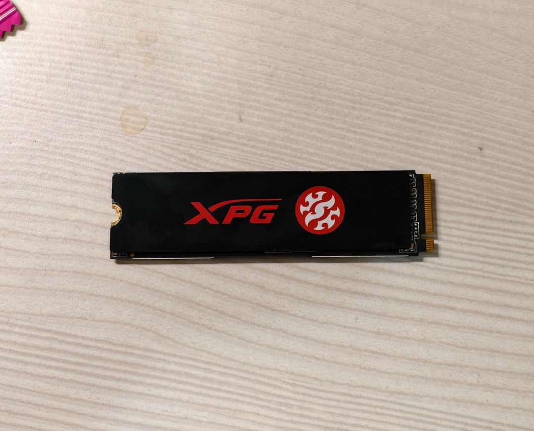 由 arthurliu1975 (刊登 ID 1457483929，圖片 2) 提交，位於 新北市 (New Taipei) 的 ADATA XPG 512G 512GB SSD NVME M.2 (類別：硬碟及儲存裝置)，說明：如圖,ADATA XPG 512G 512GB SSD NVME, M.2 2280使用正常已過保 北市世貿站或新北五股可面交。