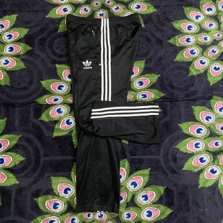 (Category: ) located in . Submitted by oldstuck_thrift (Listing ID 1457505221, Image 1). Description: .