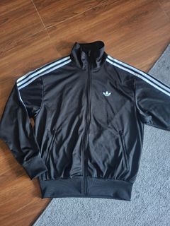 (Category: ) located in . Submitted by 3rclothingstore (Listing ID 1457371908, Image 1). Description: .
