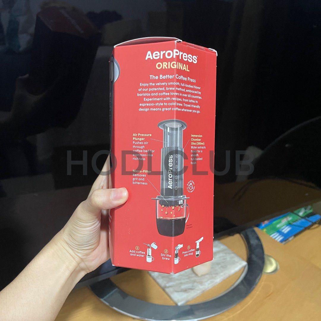 AeroPress Original Coffee Press (Category: Coffee Machines & Makers) located in Manila. Submitted by hodlclub (Listing ID 1457431277, Image 2). Description: Brand new and sealed from USA 🇺🇸.