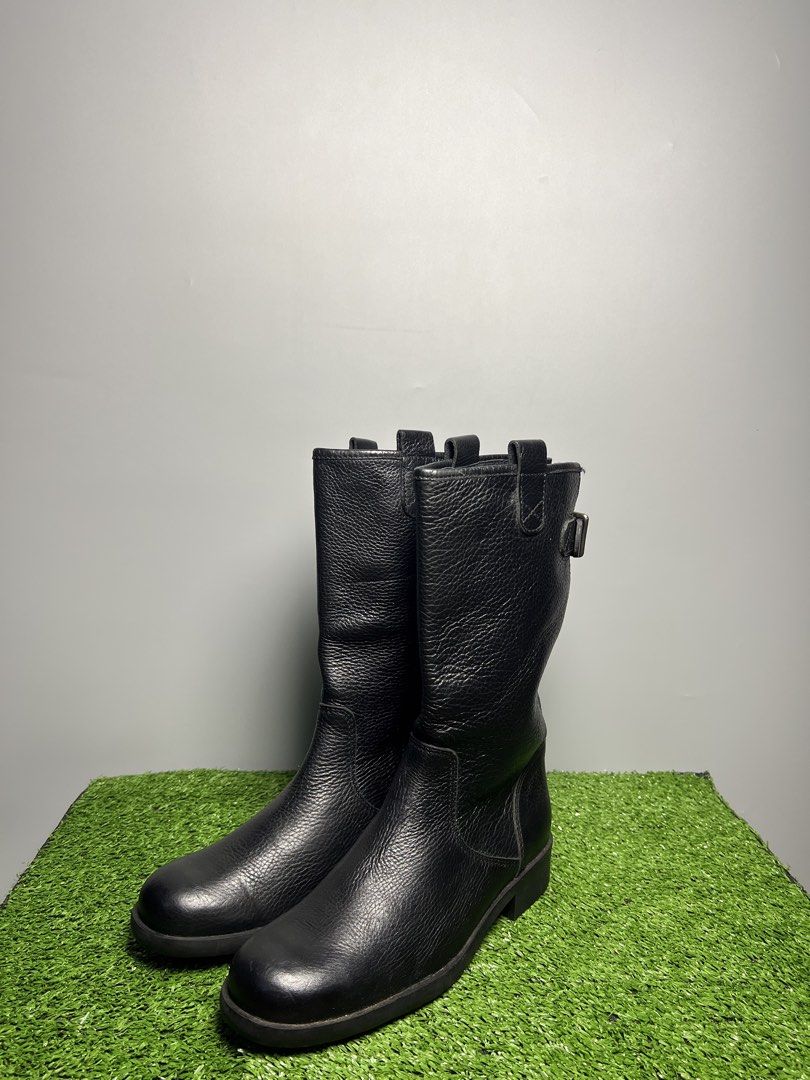 AGNES B - SACHA BOOTS (Category: Boots) located in Bacolod City. Submitted by timelessbyjosh (Listing ID 1457478980, Image 3). Description: BEST FOR AMEKAJI OUTFITS SIZE : 40 ACTUAL COLOR : BLACK COLOR RATE : 10 OUT OF 10 CONDITION : NEAR NEW MATERIAL : MADE IN : FLAWS : NONE DIMENSIONS LENGTH - WIDTH - MEASUREMENT TAKEN WHILE LAYING FLAT. BEST FOR AMEKAJI OUTFITS SIZE : 40 ACTUAL COLOR : BLACK COLOR RATE : 10 OUT OF 10 CONDITION : NEAR NEW MATER