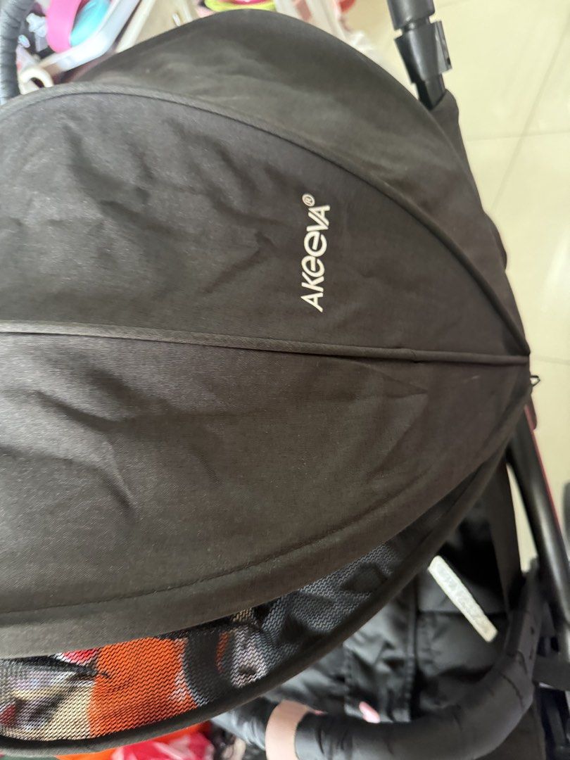 Akeeva stroller (Category: Strollers) located in Manila. Submitted by linlinstore (Listing ID 1457514716, Image 3). Description: Akeeva Stroller Capsule type Pick up.