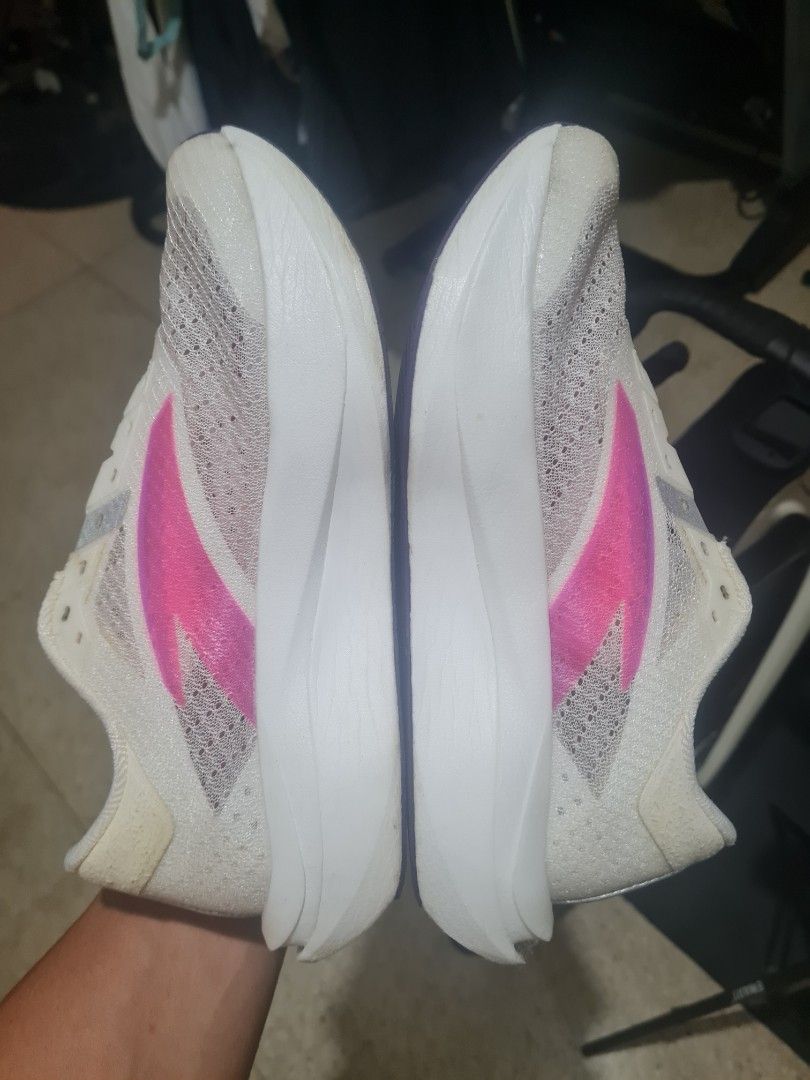 Anta C202 7 US8 Women (Category: Activewear) located in Quezon City. Submitted by raymorph (Listing ID 1457514221, Image 2). Description: Original. Slightly used. RFS. Not in the rotation anymore. Women's 8US. Kasama original box and paper bag. Firm price napo. Sagot nyo rider fee. QC Area..