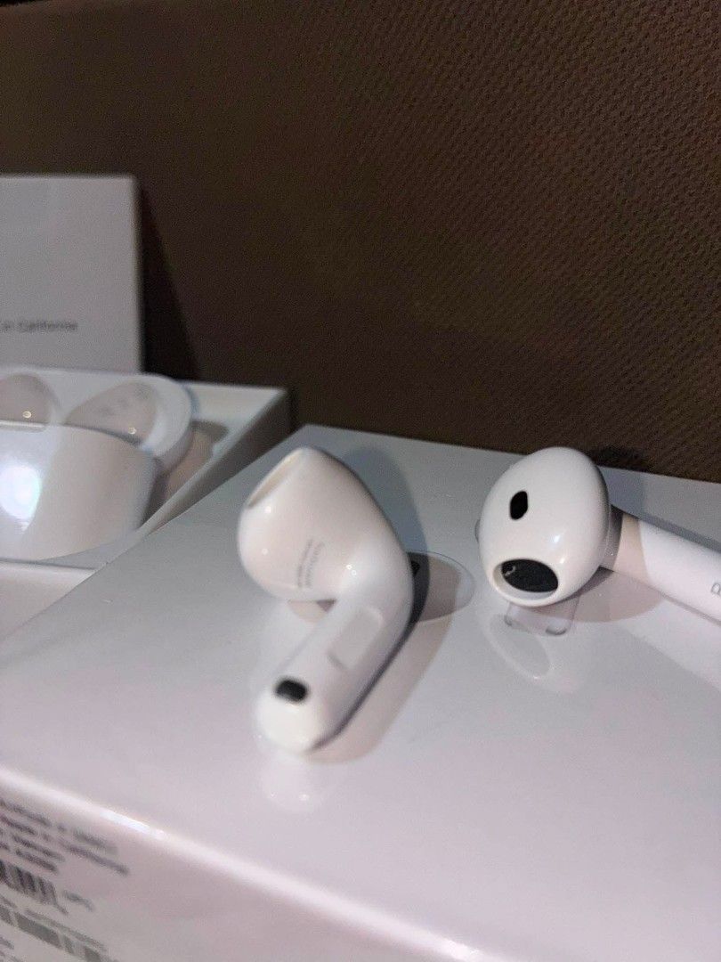 Apple Airpods 4 With Active Noise Cancellation (Category: Earphones) located in Caloocan City. Submitted by oliverosa36478 (Listing ID 1457414378, Image 2). Description: - Apple AirPods 4 - Includes original packaging and documentation - Serial number shown in photos for authenticity - Fully tested and confirmed working - Ready for immediate purchase.