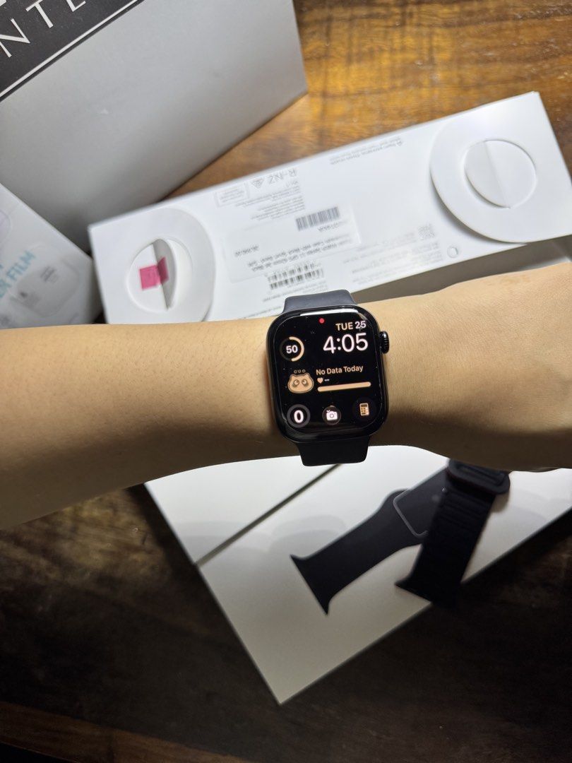 Apple Watch Series 11 42MM (GPS) (Category: Wearables & Smart Watches) located in Puerto Princesa. Submitted by yzamas (Listing ID 1457508987, Image 3). Description: Selling my Apple Watch Series 11 42mm GPS in Jet Black/Midnight 🖤 ✨ Excellent condition — no scratches 📦 Complete with box & charger 🧾 Bought this year 🛡️ Apple warranty until March 9, 2027 📍 42mm | GPS 🔋 Battery health: [99%] Price negotiable Included Accessories: ⌚️ Magnetic 