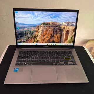 (Category: ) located in . Submitted by zeejaylaptops (Listing ID 1457389488, Image 1). Description: .
