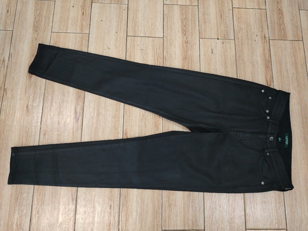 Auth RALPH LAUREN JEANS (Category: Jeans) located in Abucay. Submitted by zai_1313 (Listing ID 1457395287, Image 1). Description: -Unisex, Skinny - color 10/10 -size 31-32.