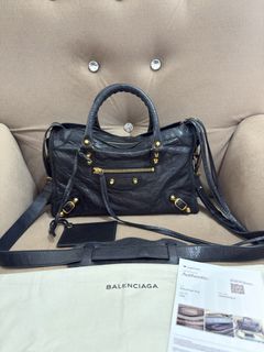 (Category: ) located in . Submitted by eande_manila (Listing ID 1457354041, Image 1). Description: .