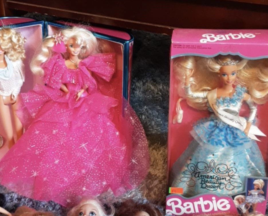 Barbie - ETA 2027 (Category: Kids Toys) located in Las Pinas. Submitted by sherylandmargaux (Listing ID 1457387691, Image 1). Description: American Beauty Doll -₱6K 1990 Happy Holidays Special Edition Barbie preloved-)₱2500 .
