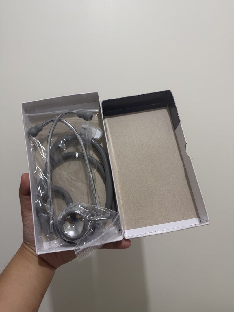 Baxtel Stethoscope (Category: Medical Supplies & Tools) located in Quezon City. Submitted by cvm2214 (Listing ID 1457424592, Image 2). Description: Dual-head stethoscope with raised stem, soft ear tips, ID name tag and chill-free chestpiece rim. Rfs: got a new gift stethoscope.