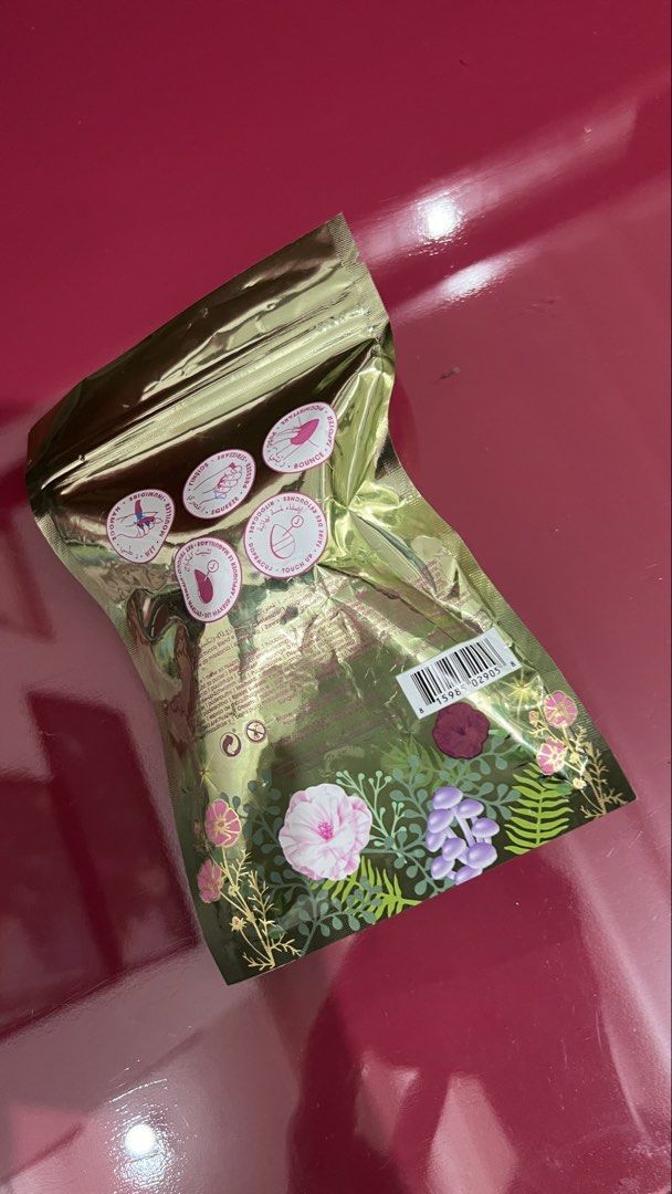 Beautyblender Wonder Makeup Sponge (Category: Makeup) located in Bulacan. Submitted by __randomthings (Listing ID 1457511720, Image 2). Description: - Cute pink teardrop makeup sponge - Wonder Edition - Comes with a pretty floral gold pouch - Ideal for applying foundation and concealer - Easy to use and clean - A must-have for your makeup bag!.