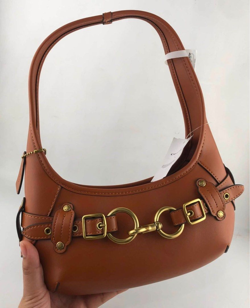 Belted Ergo Shoulder Bag (Category: Shoulder Bags) located in Manila. Submitted by bagislifeshop (Listing ID 1457474312, Image 3). Description: .