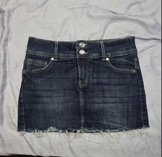 (Category: ) located in . Submitted by a_knee (Listing ID 1457331481, Image 1). Description: .