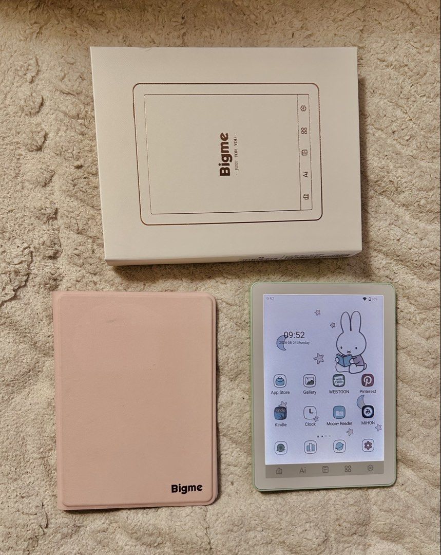Bigme b6 colored ereader (Category: E-Readers) located in Rizal. Submitted by patchiuu (Listing ID 1457348945, Image 1). Description: Bigme b6 android ereader Lightly used no scratch no issue Good for reading colored Graphic novel, comics, manhwas, webtoon ect. Acquired June 2026 Didn’t use much i have kindle this is my extra ereader. Price is slightly negotiable. Complete with box case and charger..