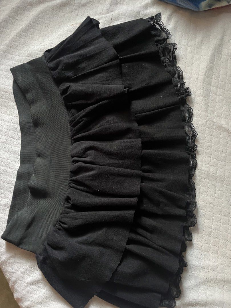 Black couquette laced skirt (Category: Skirts) located in Aringay. Submitted by starthirftfinds (Listing ID 1457387449, Image 1). Description: -Layered.