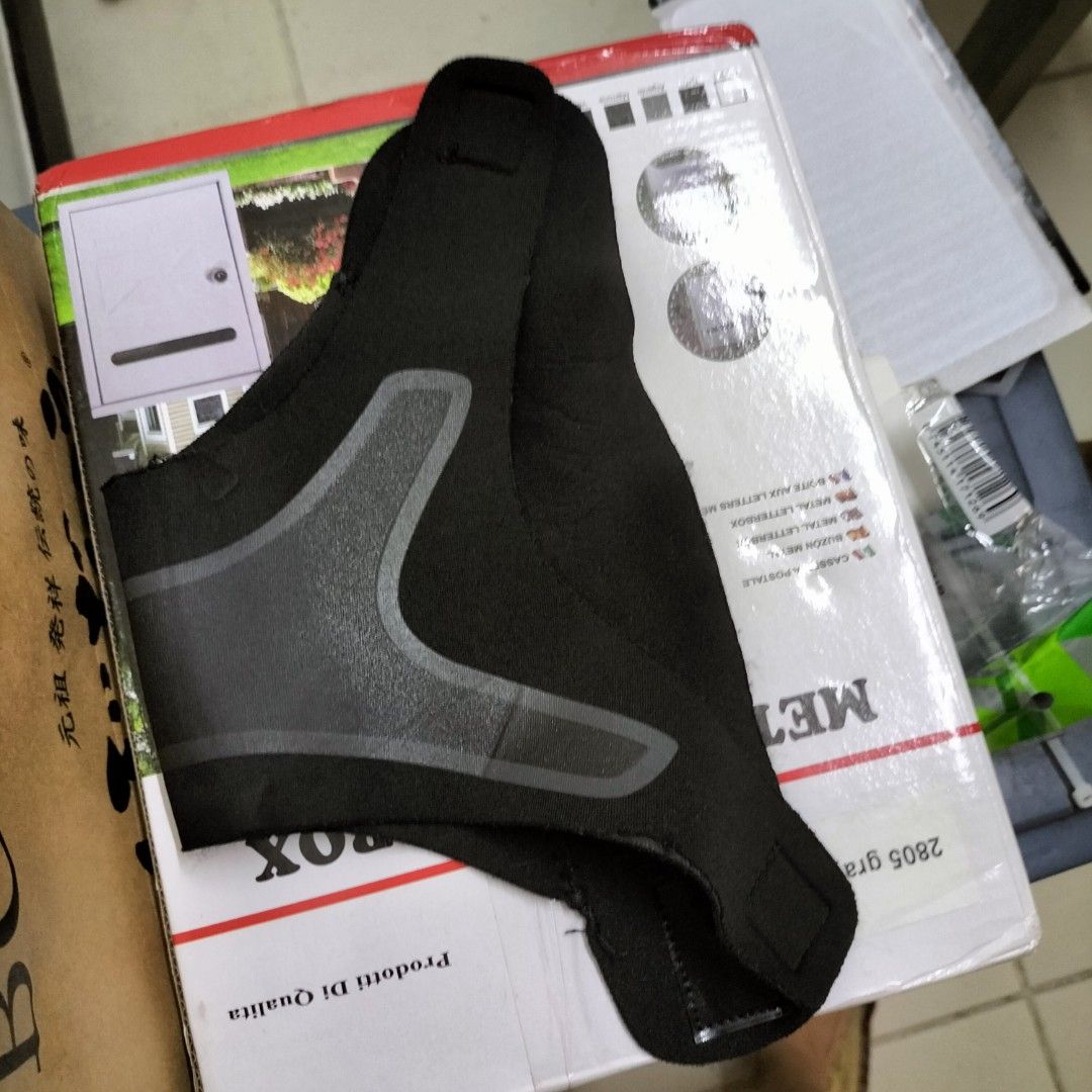 Black Neoprene Ankle Brace Support (Category: Braces, Support & Protection) located in Paranaque City. Submitted by decluttering-all (Listing ID 1457363964, Image 1). Description: - Black ankle brace made of durable neoprene - Features adjustable straps for a customized, secure fit - Provides excellent support for your ankle - Ideal for use during sports activities or for recovery used for 1 period free when you buy any item from my post declutte