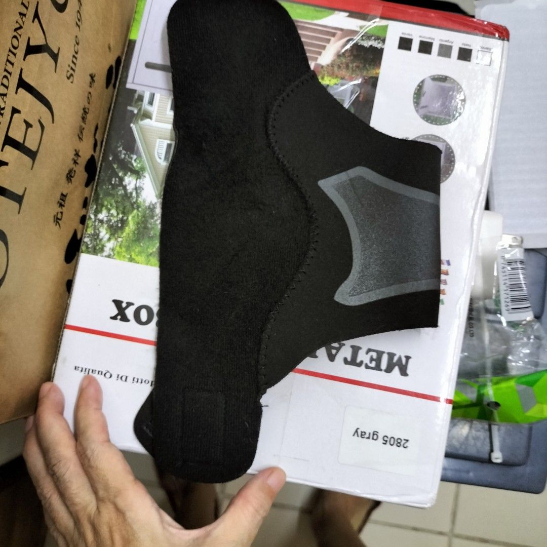 Black Neoprene Ankle Brace Support (Category: Braces, Support & Protection) located in Paranaque City. Submitted by decluttering-all (Listing ID 1457363964, Image 3). Description: - Black ankle brace made of durable neoprene - Features adjustable straps for a customized, secure fit - Provides excellent support for your ankle - Ideal for use during sports activities or for recovery used for 1 period free when you buy any item from my post declutte