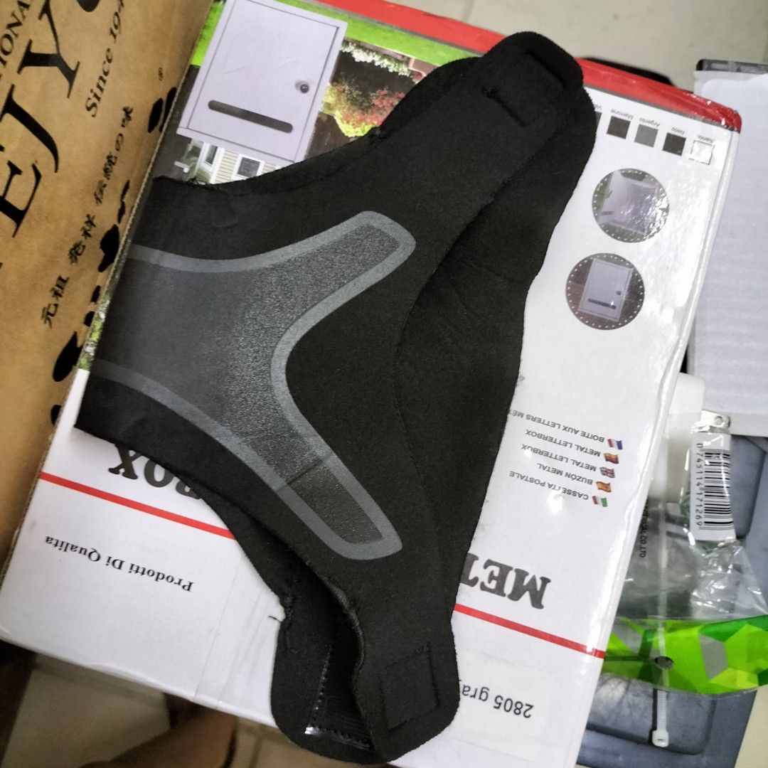 Black Neoprene Ankle Brace Support (Category: Braces, Support & Protection) located in Paranaque City. Submitted by decluttering-all (Listing ID 1457363964, Image 2). Description: - Black ankle brace made of durable neoprene - Features adjustable straps for a customized, secure fit - Provides excellent support for your ankle - Ideal for use during sports activities or for recovery used for 1 period free when you buy any item from my post declutte