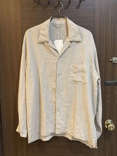 由 viktor_secondhand_closet (刊登 ID 1457452777，圖片 1) 提交，位於 的 (類別：)，說明：。