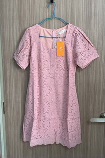 (Category: ) located in . Submitted by shircloset (Listing ID 1457376574, Image 1). Description: .