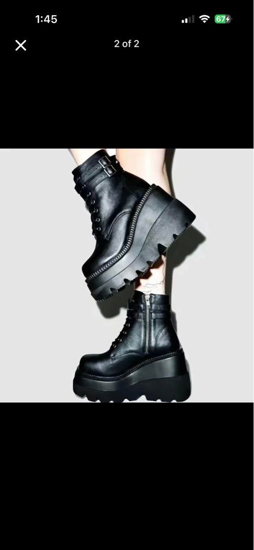 Boot/ Platform Boots/ Combat Boots (Category: Boots) located in Angeles City. Submitted by codanilim_1105 (Listing ID 1457502091, Image 2). Description: size 7 (can fit size 6) used it in a concert for almost 5 hours only very comfortable and light weight.