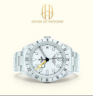 (Category: ) located in . Submitted by houseofwatches.sg (Listing ID 1457417811, Image 1). Description: .