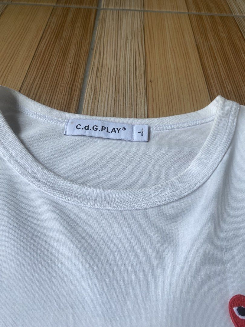 Cdg Play (Category: Tshirts & Polo Shirts ) located in Bayombong. Submitted by chosthrift09 (Listing ID 1457380452, Image 3). Description: CDG Play Dimes 21 x 28 Condition 8.0/10 400 + sf.