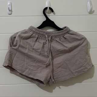 (Kategori: ) berada di . Dikirim oleh shopatruby.preowned (ID iklan 1457384347, Gambar 1). Deskripsi: .