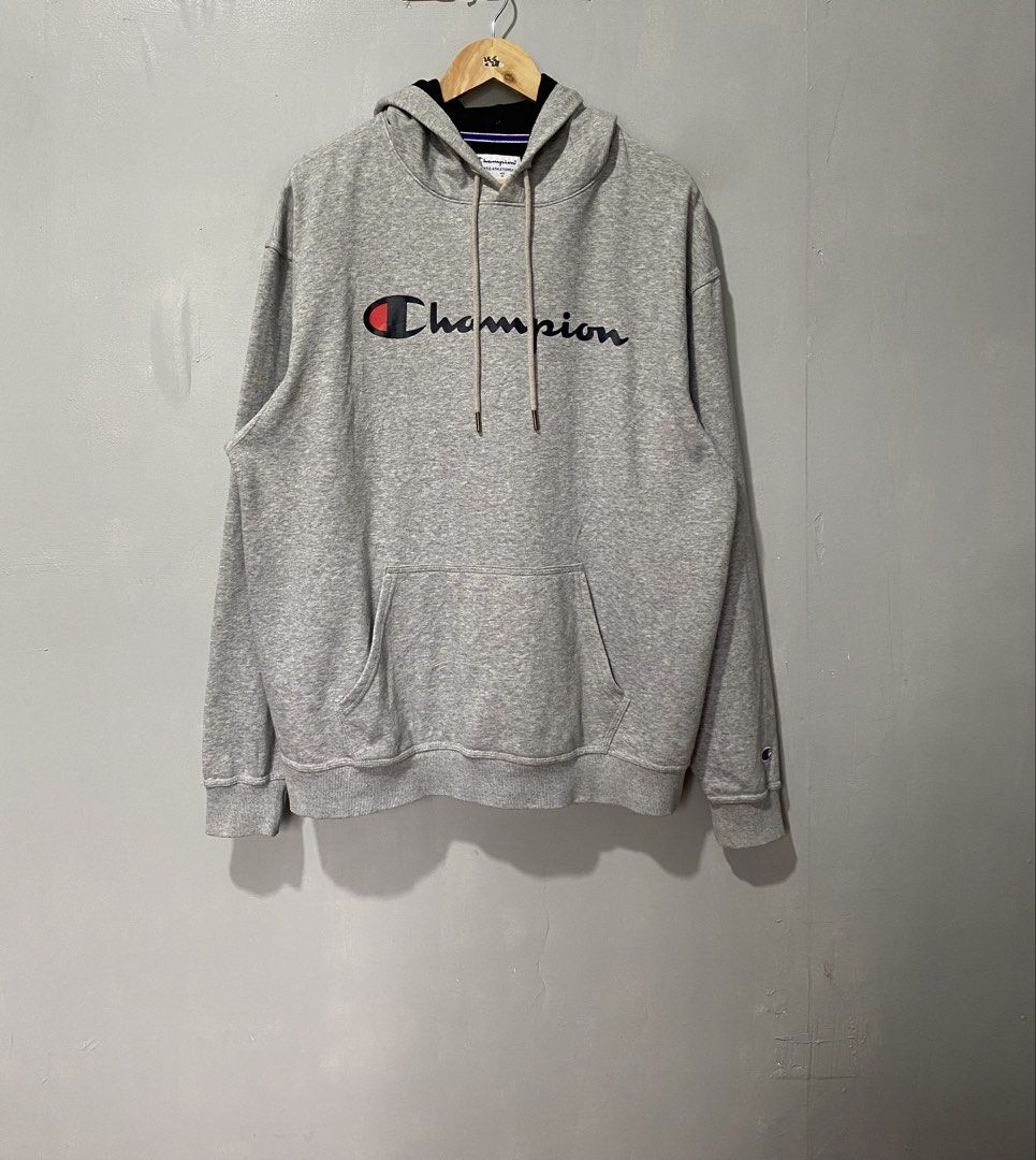 CHAMPION SCRIPT (Category: Hoodies) located in Quezon City. Submitted by fast_break (Listing ID 1457478508, Image 3). Description: CHAMPION HOODIE COLOR: GRAY SIZE: XL ON TAG DIMES: W25.5 x 28L📏 COLOR RATE:9.8/10 EXCELLENT CONDITION AS NEW ✅ NO ISSUE LOC:NOVA QC📍 DM TO PURCHASE 💌.