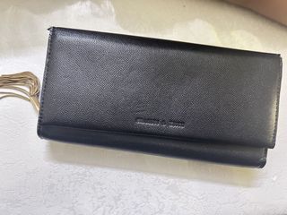 (Category: ) located in . Submitted by preloved_amlina (Listing ID 1457479838, Image 1). Description: .