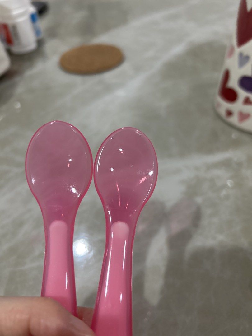 Chicco Pink Baby Spoons Set (Category: Weaning & Toddler Feeding) located in Quezon City. Submitted by kat.sy (Listing ID 1457372257, Image 2). Description: - Two pink baby spoons - Soft tips gentle on gums - Easy-grip handles for tiny hands - Ideal for feeding time - Clean and ready for a new home Used less than 5 times only as she have lots of spoon Retail 600php.