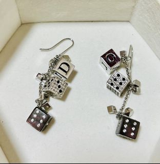 （分類：）位於 。 由 c.palace 提交（商品編號 1457505877，圖片 1）。簡介： 。