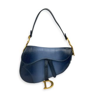 (Category: ) located in . Submitted by carousellluxury (Listing ID 1457423979, Image 1). Description: .